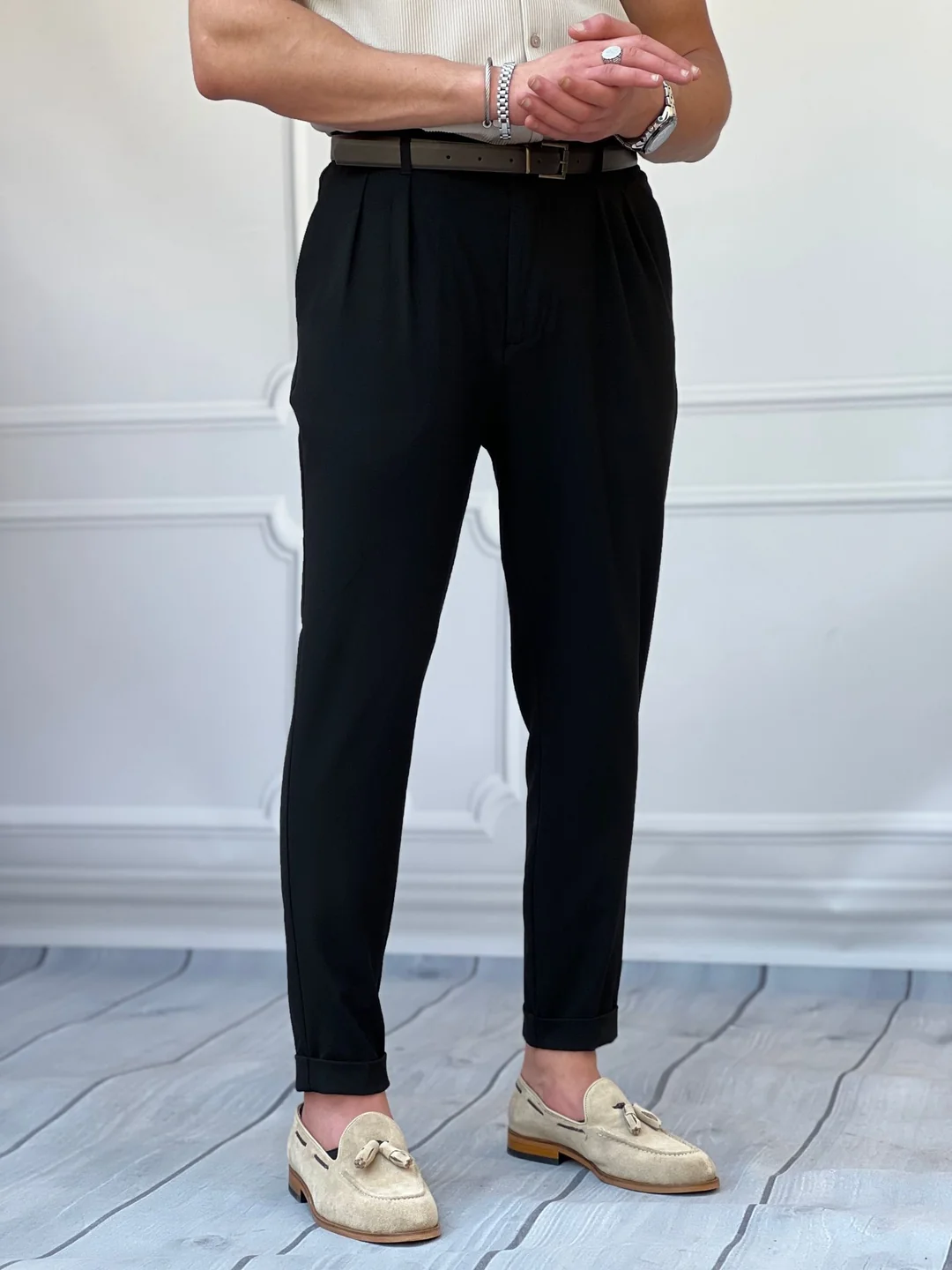 Kemer Detaylı İtalyan Kesim Pileli Pantolon